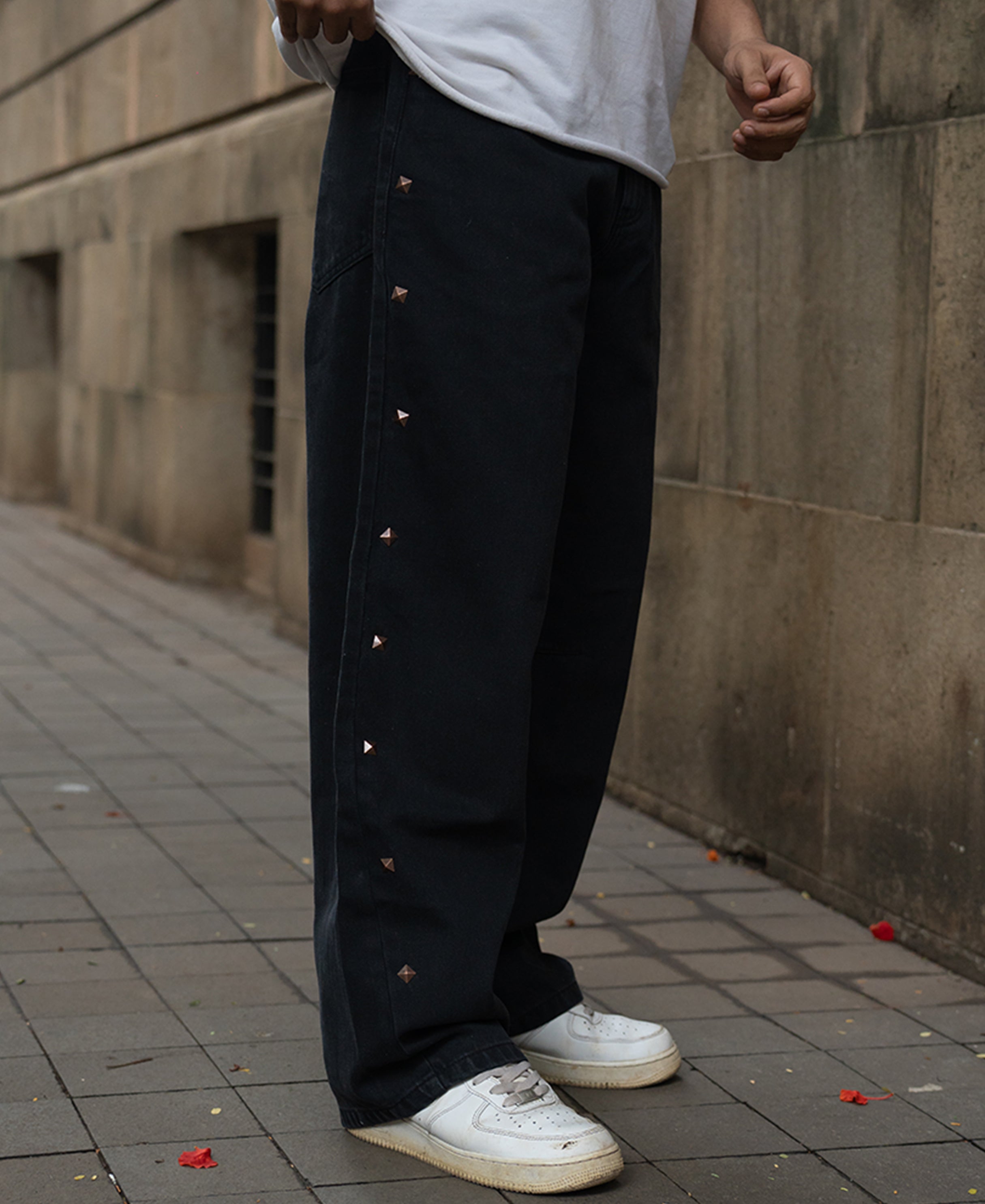 Buy Men's Black Studded Baggy Jeans Online | Powerlook