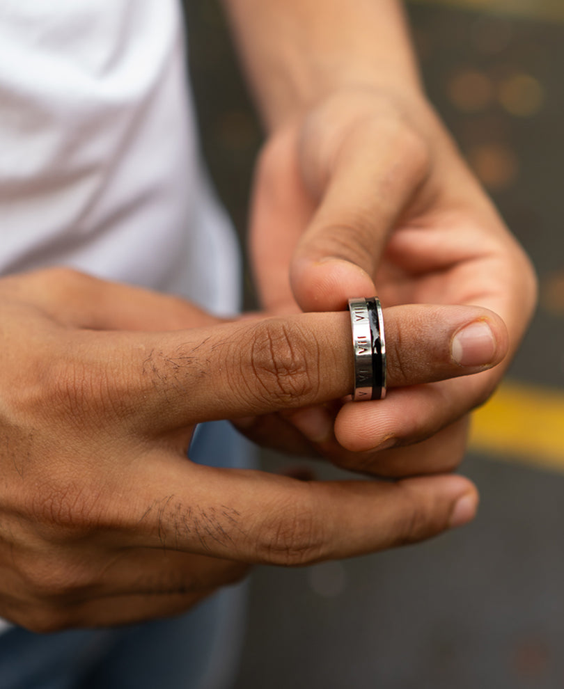 Sliver Roman Designâ Ring.
