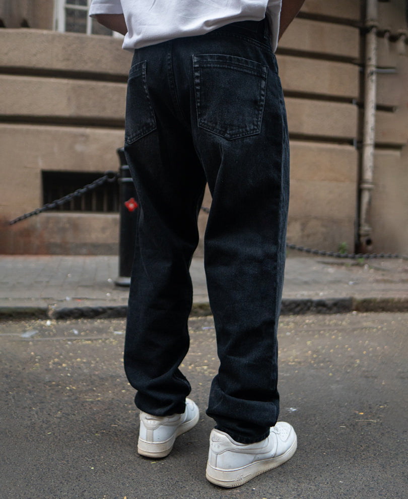 Black Baggy Fit Denim Jeans.