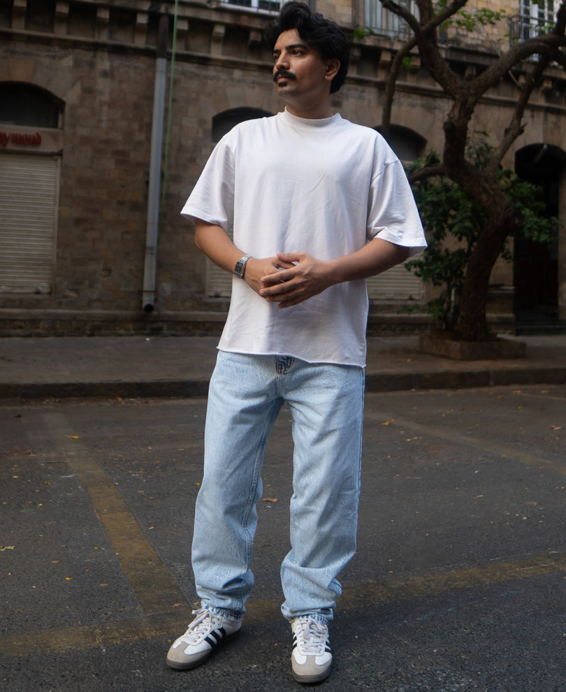 Mid Blue Baggy Fit Jeans.