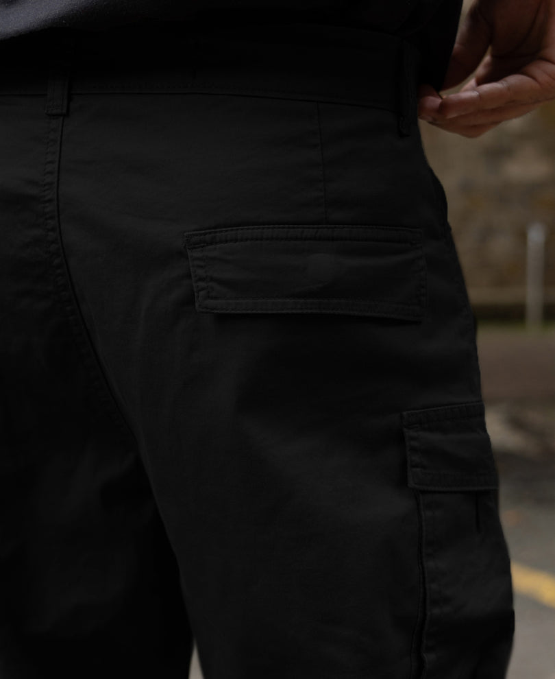 Black Regular Fit Cotton Utility Cargo Pant.