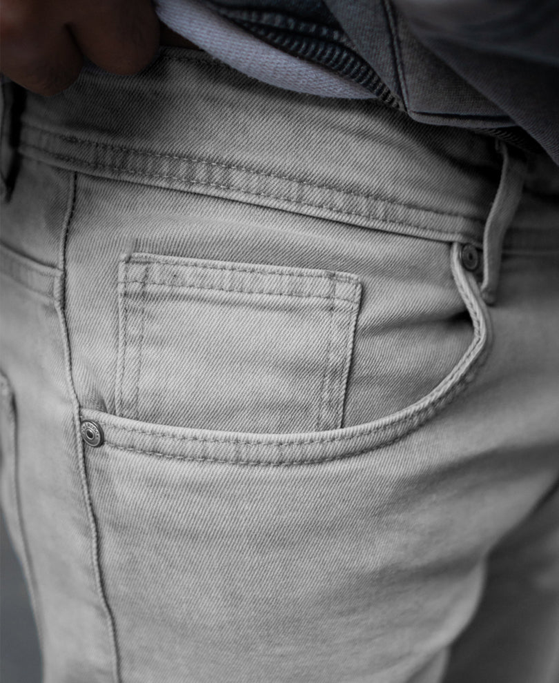 Grey Regular Fit Basic Denim Jeans.