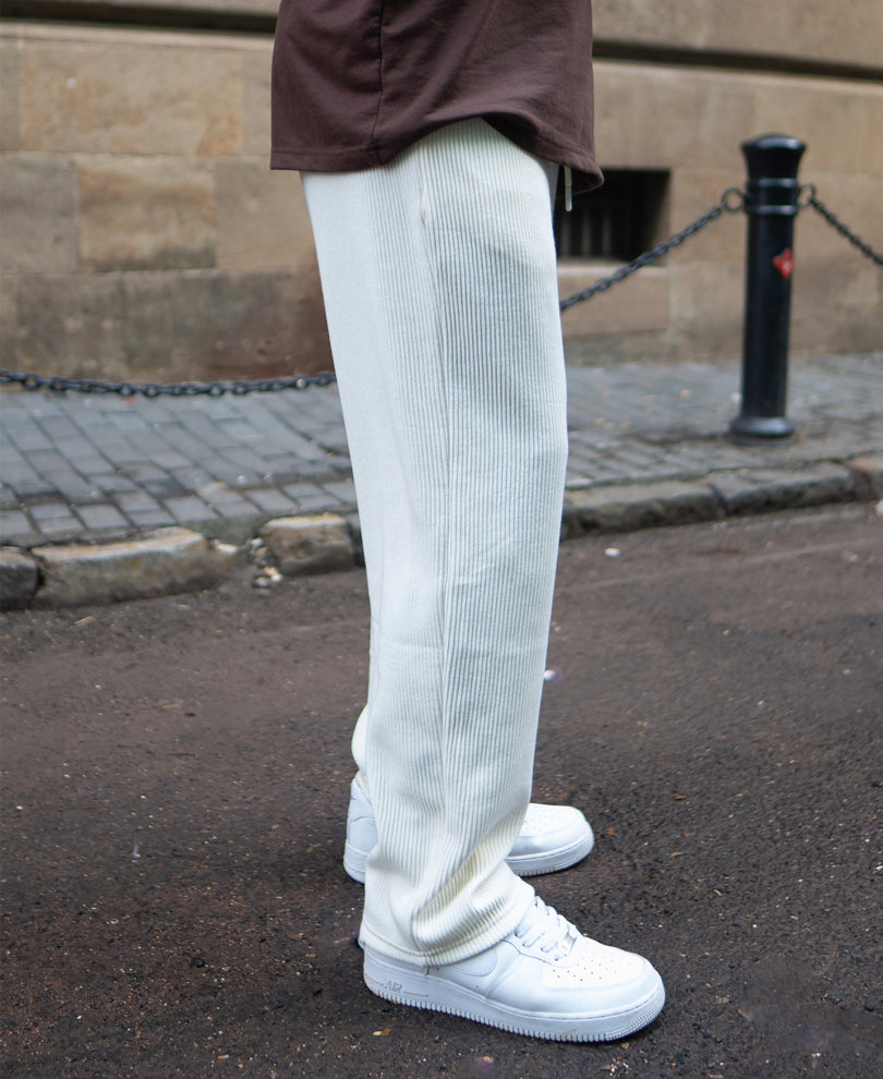 Cream Regular Fit Knitted Pant.