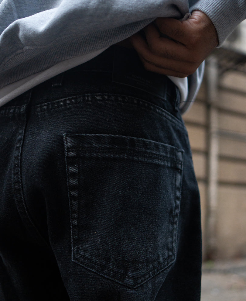 Black Baggy Fit Denim Jeans.