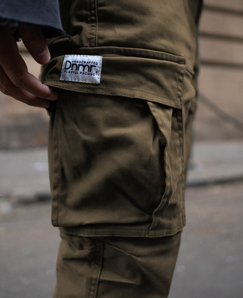Olive Regular Fit Cotton Cargo Pant.