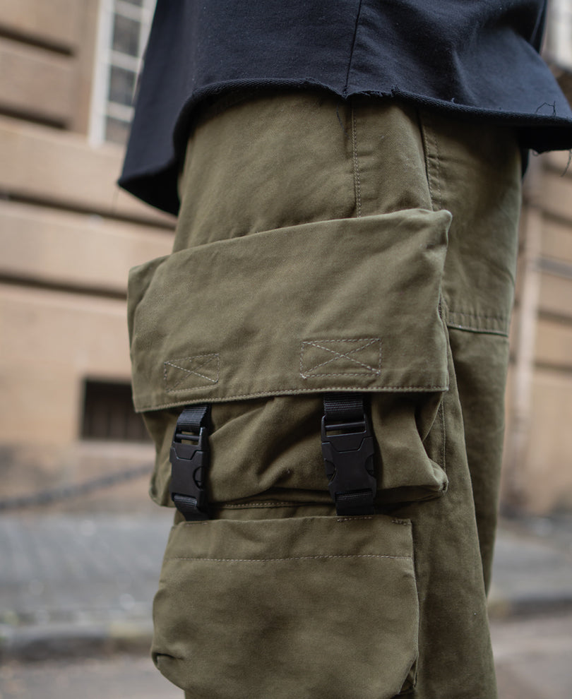 Olive Green Cotton Baggy Fit Cargo Pant.