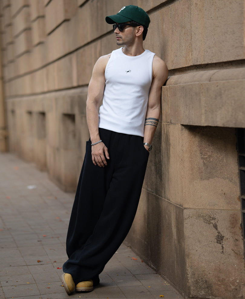 B&W Slim Fit Vest Pack Of Two 100% Cotton