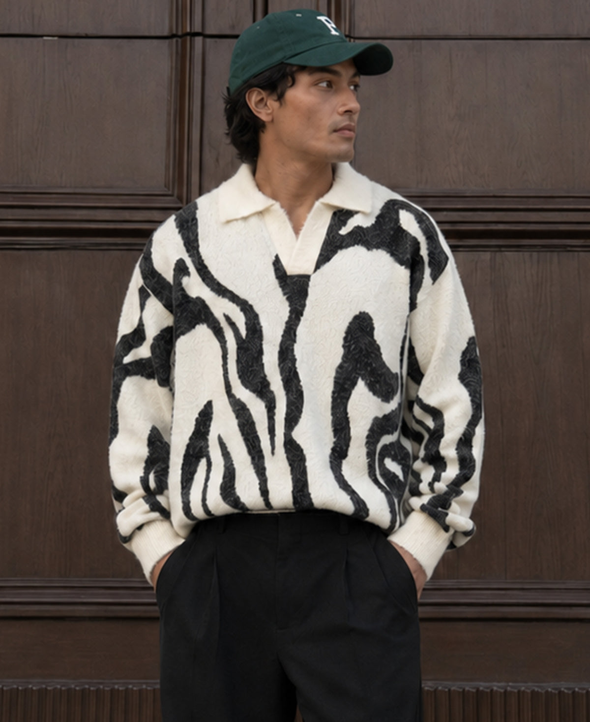 Black & Off-White Abstract Sweater