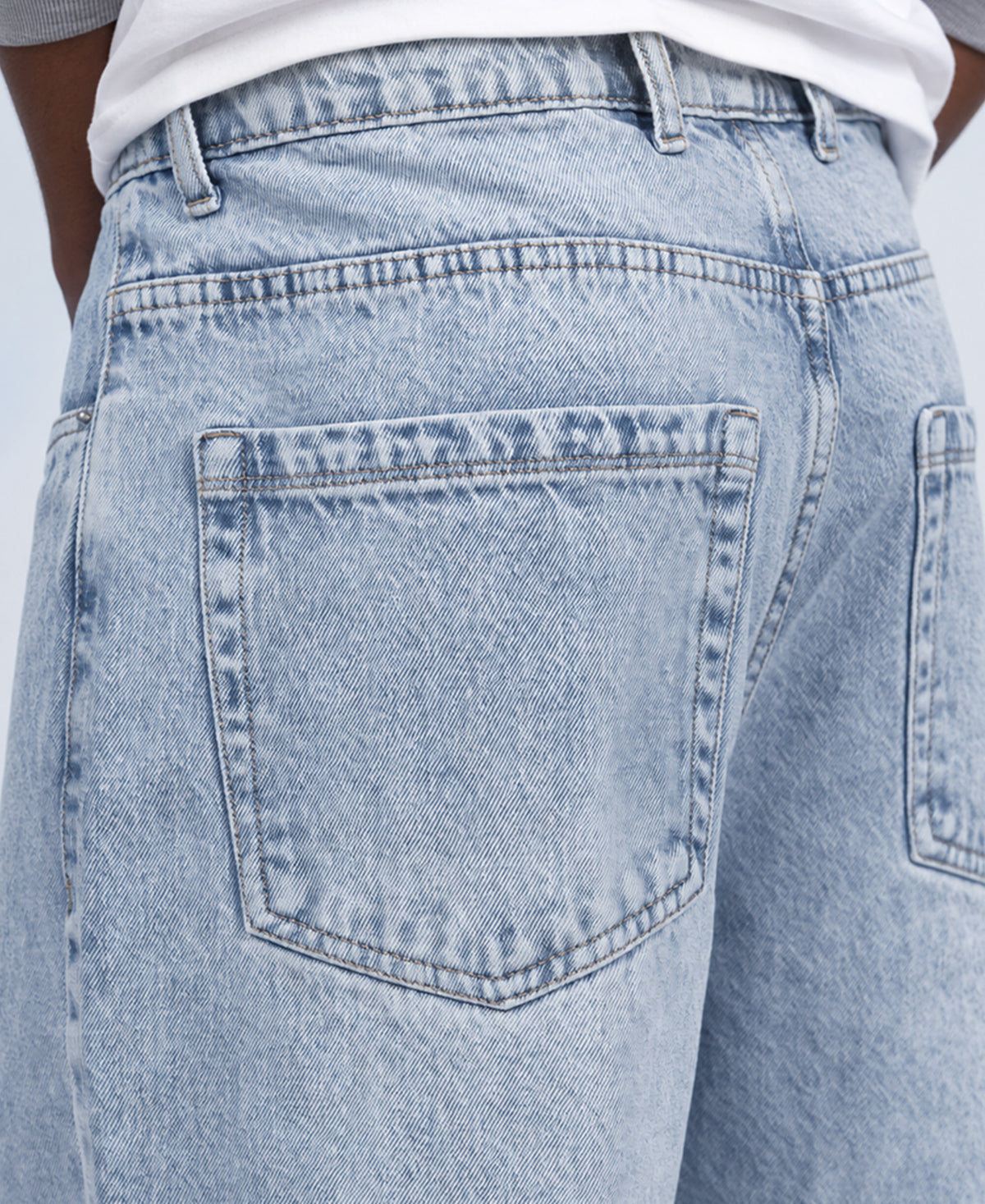 Light Blue Washed Baggy Fit Jean