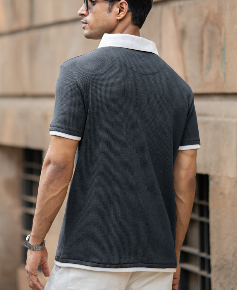 Blue Contrast Collar Knit T-Shirt.