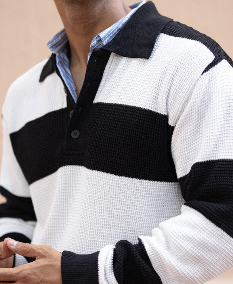 Black And White Knit T-Shirt.
