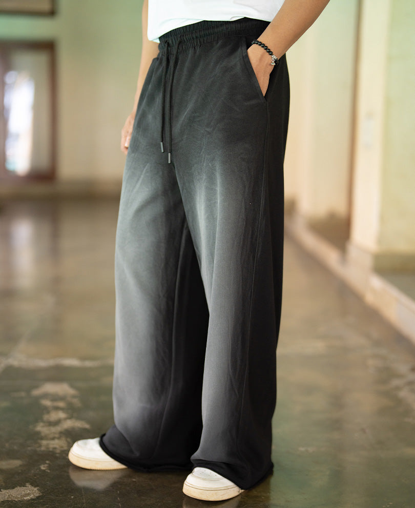 White Spray Basic Baggy Track Pant