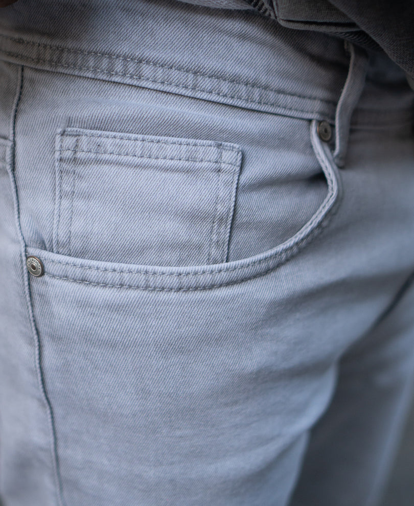Light Grey Regular Fit Denim Jeans.